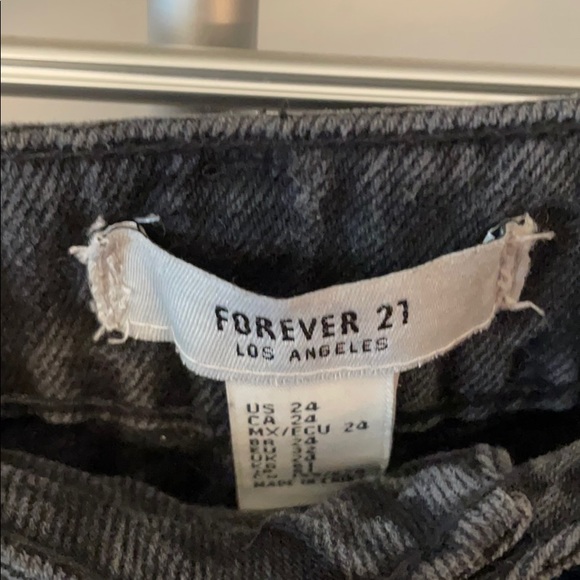 Forever 21 Women’s Concert Shorts - Picture 2 of 3